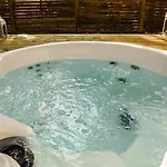 L'haute En Couleur Отель